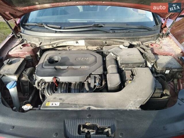 Червоний Хендай Соната, об'ємом двигуна 2.36 л та пробігом 168 тис. км за 9999 $, фото 12 на Automoto.ua