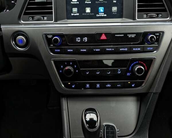 Красный Хендай Соната, объемом двигателя 2.36 л и пробегом 201 тыс. км за 9000 $, фото 11 на Automoto.ua