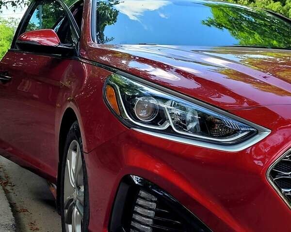 Красный Хендай Соната, объемом двигателя 2.4 л и пробегом 50 тыс. км за 16000 $, фото 4 на Automoto.ua