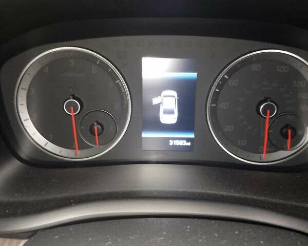 Красный Хендай Соната, объемом двигателя 2.4 л и пробегом 50 тыс. км за 16000 $, фото 5 на Automoto.ua