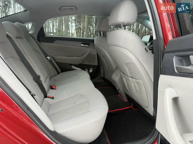 Красный Хендай Соната, объемом двигателя 2.36 л и пробегом 132 тыс. км за 11300 $, фото 26 на Automoto.ua