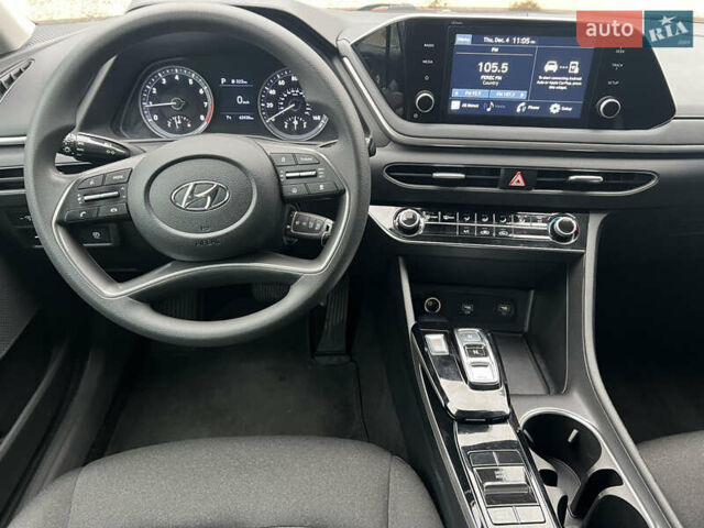 Червоний Хендай Соната, об'ємом двигуна 2.5 л та пробігом 62 тис. км за 19200 $, фото 17 на Automoto.ua