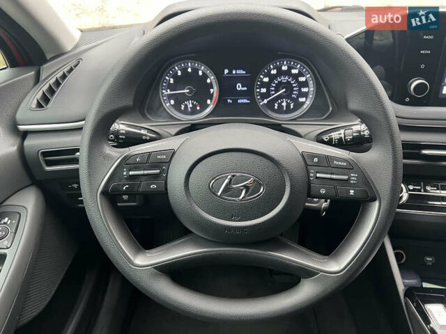 Червоний Хендай Соната, об'ємом двигуна 2.5 л та пробігом 62 тис. км за 19200 $, фото 18 на Automoto.ua