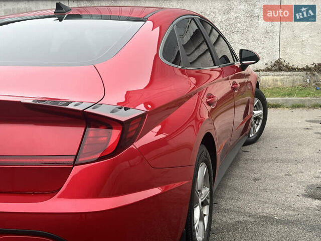 Червоний Хендай Соната, об'ємом двигуна 2.5 л та пробігом 62 тис. км за 19200 $, фото 8 на Automoto.ua