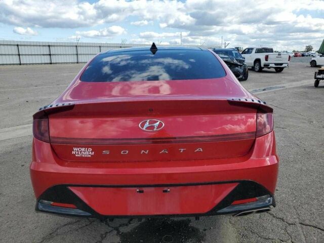 Красный Хендай Соната, объемом двигателя 2.5 л и пробегом 100 тыс. км за 3900 $, фото 5 на Automoto.ua