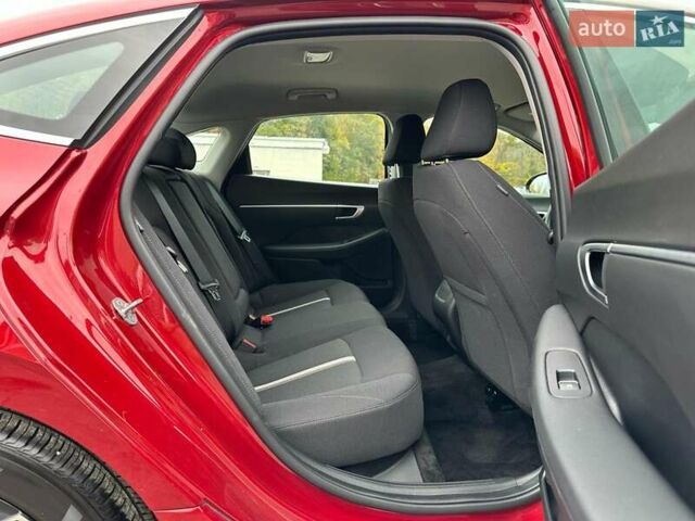 Червоний Хендай Соната, об'ємом двигуна 2.5 л та пробігом 19 тис. км за 9000 $, фото 6 на Automoto.ua