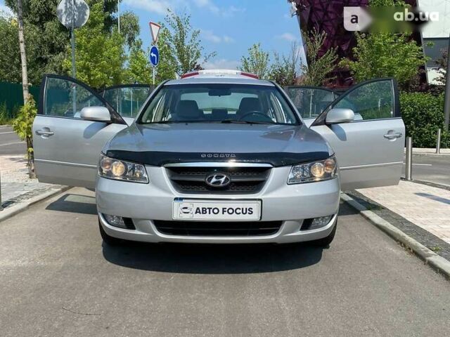 Хендай Соната, об'ємом двигуна 2.4 л та пробігом 266 тис. км за 6490 $, фото 3 на Automoto.ua