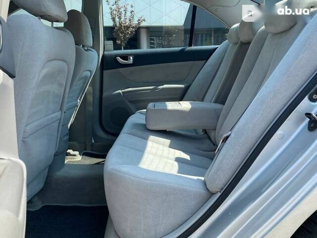 Хендай Соната, об'ємом двигуна 2.4 л та пробігом 266 тис. км за 6490 $, фото 20 на Automoto.ua