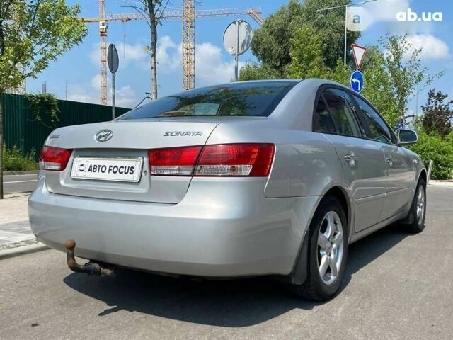 Хендай Соната, об'ємом двигуна 2.4 л та пробігом 266 тис. км за 6490 $, фото 9 на Automoto.ua