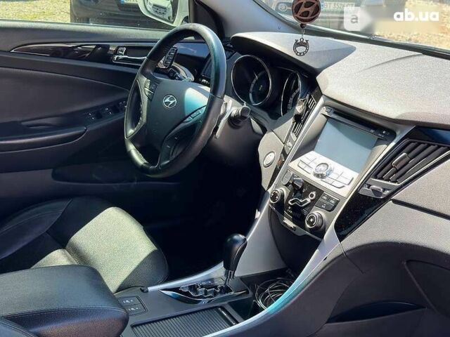 Хендай Соната, об'ємом двигуна 0 л та пробігом 206 тис. км за 11800 $, фото 11 на Automoto.ua