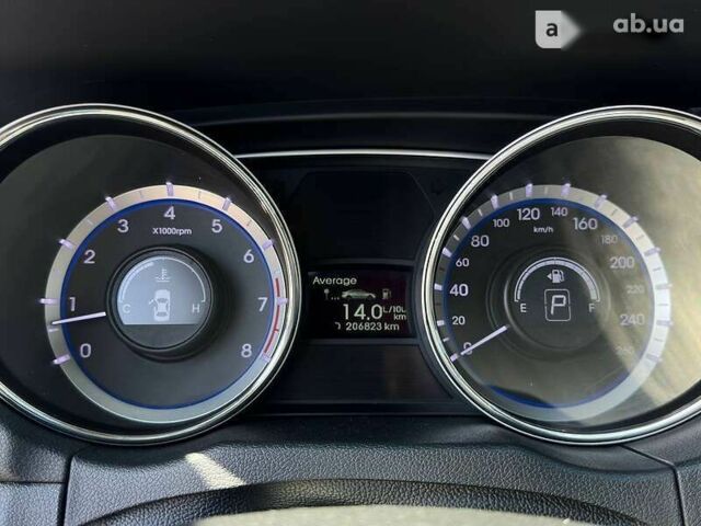 Хендай Соната, об'ємом двигуна 0 л та пробігом 206 тис. км за 11800 $, фото 26 на Automoto.ua