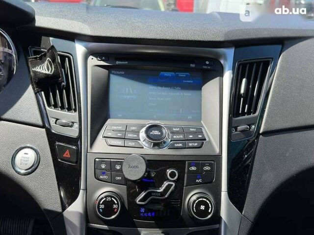 Хендай Соната, об'ємом двигуна 0 л та пробігом 206 тис. км за 11800 $, фото 19 на Automoto.ua