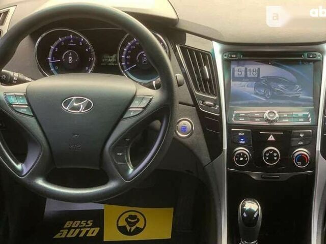 Хендай Соната, об'ємом двигуна 2 л та пробігом 158 тис. км за 10700 $, фото 13 на Automoto.ua