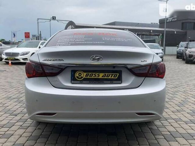 Хендай Соната, об'ємом двигуна 2 л та пробігом 158 тис. км за 10700 $, фото 3 на Automoto.ua