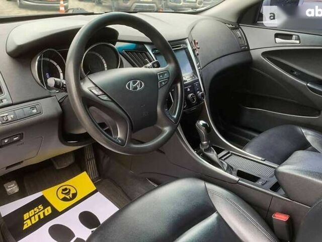 Хендай Соната, об'ємом двигуна 2 л та пробігом 158 тис. км за 10700 $, фото 9 на Automoto.ua