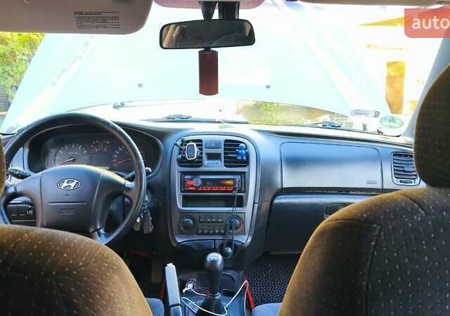 Хендай Соната, об'ємом двигуна 2 л та пробігом 236 тис. км за 3700 $, фото 4 на Automoto.ua