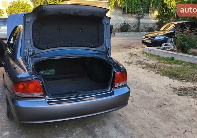 Хендай Соната, об'ємом двигуна 2 л та пробігом 236 тис. км за 3700 $, фото 2 на Automoto.ua