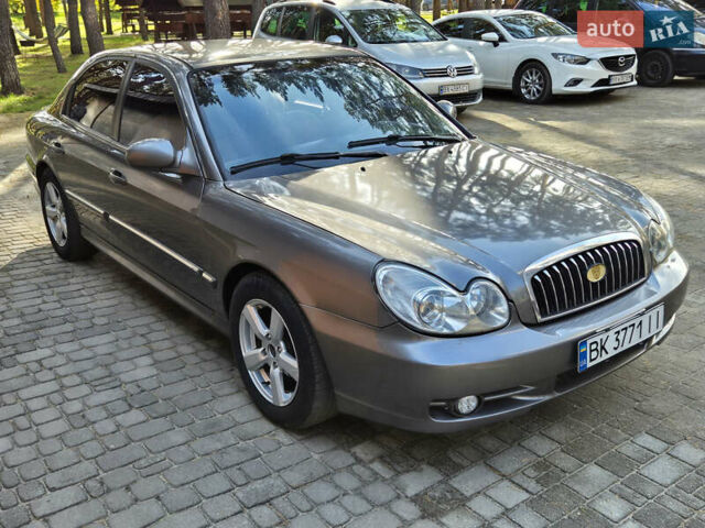 Хендай Соната, объемом двигателя 2.7 л и пробегом 291 тыс. км за 2950 $, фото 5 на Automoto.ua