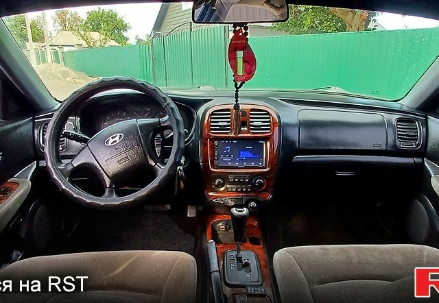 Хендай Соната, об'ємом двигуна 2.7 л та пробігом 140 тис. км за 2500 $, фото 7 на Automoto.ua