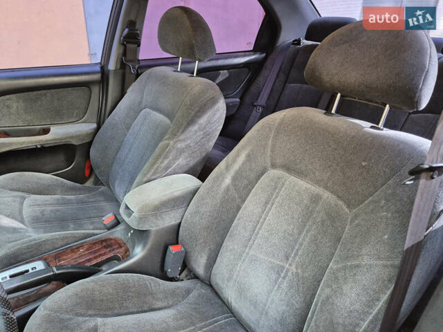 Хендай Соната, объемом двигателя 2.7 л и пробегом 291 тыс. км за 2950 $, фото 8 на Automoto.ua