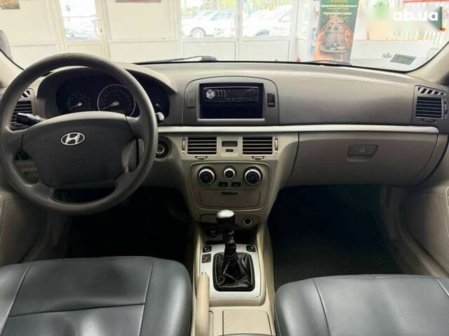 Хендай Соната, об'ємом двигуна 0 л та пробігом 255 тис. км за 4490 $, фото 19 на Automoto.ua
