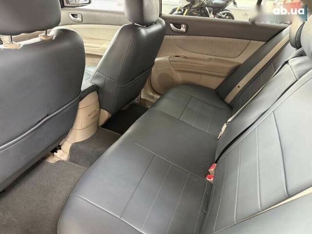 Хендай Соната, об'ємом двигуна 0 л та пробігом 255 тис. км за 4490 $, фото 25 на Automoto.ua