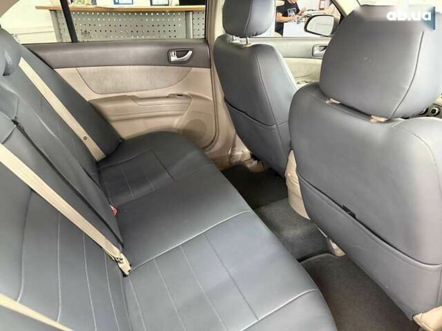 Хендай Соната, об'ємом двигуна 0 л та пробігом 255 тис. км за 4490 $, фото 24 на Automoto.ua