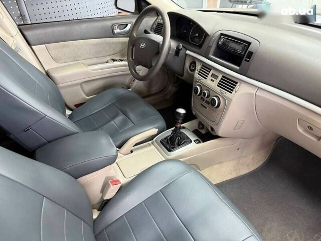 Хендай Соната, об'ємом двигуна 0 л та пробігом 255 тис. км за 4490 $, фото 23 на Automoto.ua