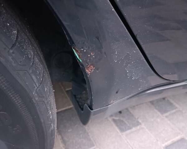 Хендай Соната, объемом двигателя 2 л и пробегом 135 тыс. км за 7200 $, фото 6 на Automoto.ua