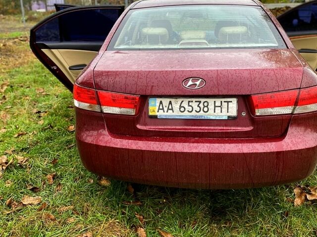 Хендай Соната 2008 у Барышевке на Automoto.ua Хендай Соната, об'ємом двигуна 2.4 л та пробігом 0 тис. км за 5600 $, фото 3 на Automoto.ua