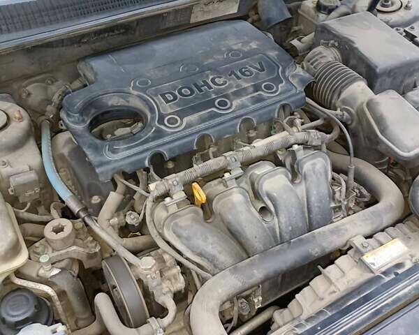 Хендай Соната, об'ємом двигуна 2 л та пробігом 246 тис. км за 8200 $, фото 7 на Automoto.ua