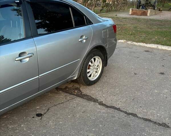 Хендай Соната, объемом двигателя 2 л и пробегом 284 тыс. км за 4700 $, фото 12 на Automoto.ua