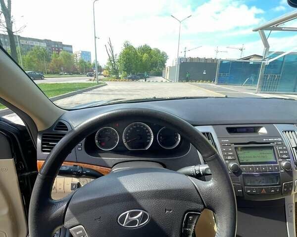 Хендай Соната, об'ємом двигуна 2.4 л та пробігом 158 тис. км за 8300 $, фото 14 на Automoto.ua