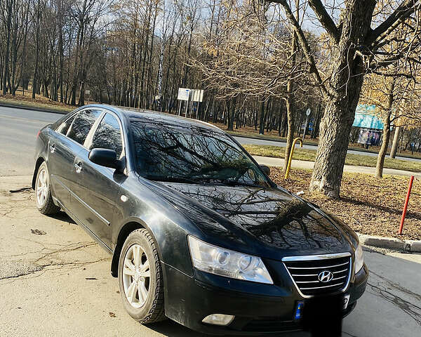 Хендай Соната, объемом двигателя 2 л и пробегом 239 тыс. км за 7300 $, фото 1 на Automoto.ua