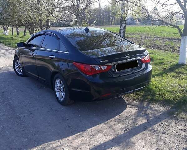 Хендай Соната, объемом двигателя 2 л и пробегом 209 тыс. км за 7600 $, фото 2 на Automoto.ua