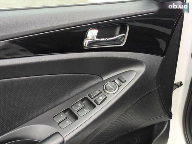 Хендай Соната, об'ємом двигуна 0 л та пробігом 163 тис. км за 9500 $, фото 11 на Automoto.ua