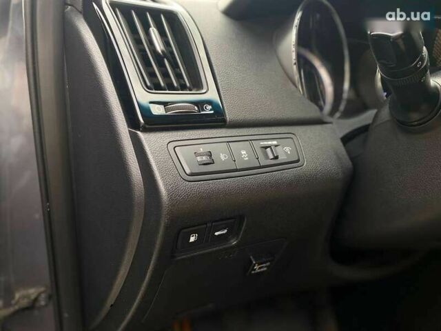 Хендай Соната, об'ємом двигуна 2.4 л та пробігом 210 тис. км за 9490 $, фото 24 на Automoto.ua