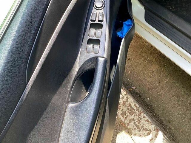 Хендай Соната, об'ємом двигуна 2 л та пробігом 190 тис. км за 11000 $, фото 7 на Automoto.ua