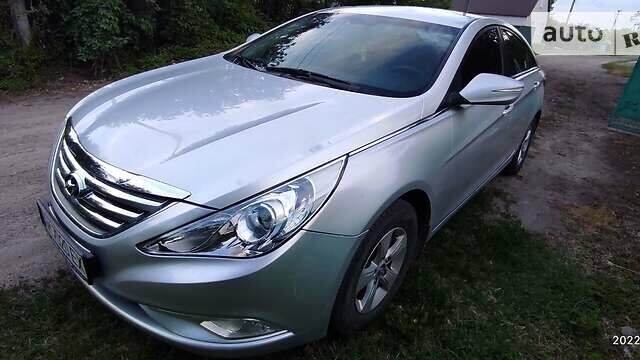 Хендай Соната, об'ємом двигуна 2 л та пробігом 502 тис. км за 7500 $, фото 49 на Automoto.ua