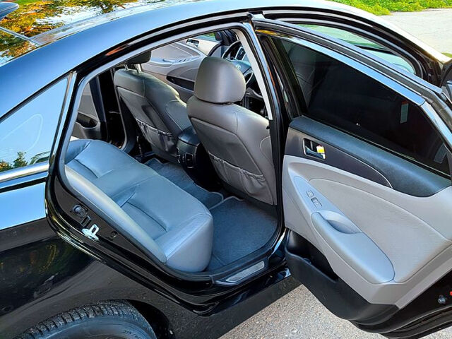 Хендай Соната, об'ємом двигуна 2.4 л та пробігом 195 тис. км за 9500 $, фото 10 на Automoto.ua