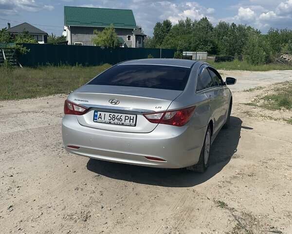 Хендай Соната, объемом двигателя 2 л и пробегом 128 тыс. км за 7500 $, фото 4 на Automoto.ua