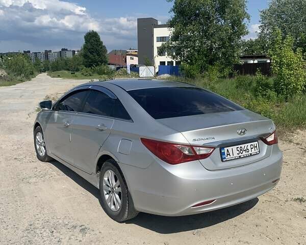 Хендай Соната, объемом двигателя 2 л и пробегом 128 тыс. км за 7500 $, фото 5 на Automoto.ua