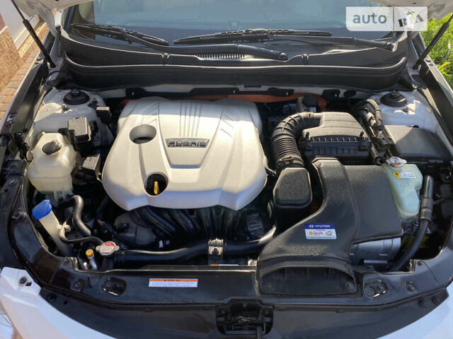 Хендай Соната, об'ємом двигуна 2.36 л та пробігом 270 тис. км за 12000 $, фото 2 на Automoto.ua