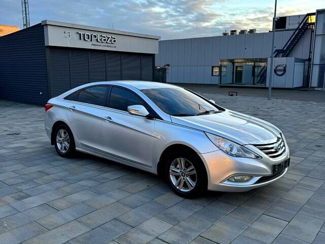 Хендай Соната, об'ємом двигуна 2 л та пробігом 242 тис. км за 7900 $, фото 8 на Automoto.ua