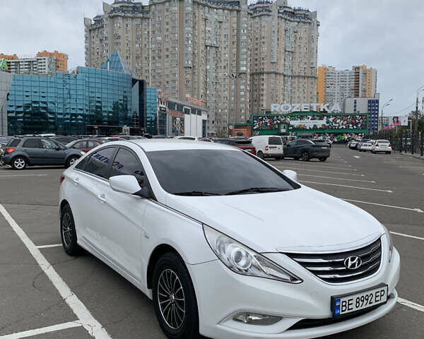 Хендай Соната, объемом двигателя 2 л и пробегом 215 тыс. км за 9400 $, фото 7 на Automoto.ua