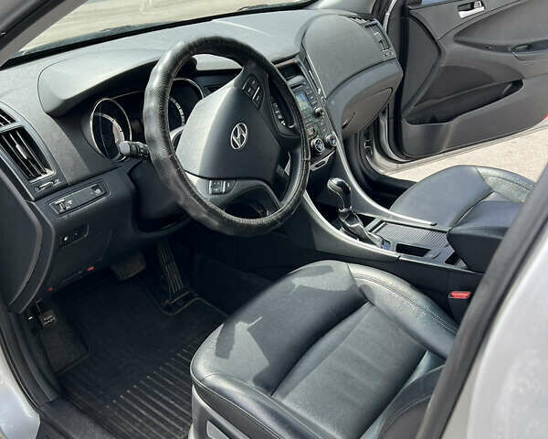 Хендай Соната, об'ємом двигуна 2 л та пробігом 168 тис. км за 8500 $, фото 16 на Automoto.ua