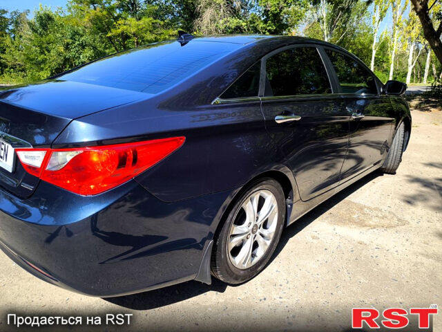 Хендай Соната, об'ємом двигуна 2.4 л та пробігом 120 тис. км за 8000 $, фото 4 на Automoto.ua