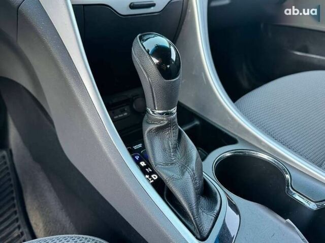 Хендай Соната, объемом двигателя 2.4 л и пробегом 193 тыс. км за 8990 $, фото 29 на Automoto.ua