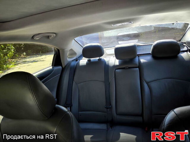 Хендай Соната, об'ємом двигуна 2.4 л та пробігом 120 тис. км за 8000 $, фото 6 на Automoto.ua