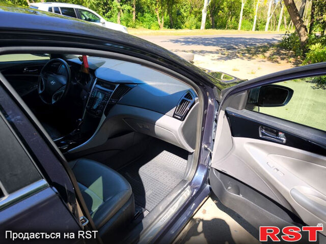 Хендай Соната, об'ємом двигуна 2.4 л та пробігом 120 тис. км за 8000 $, фото 8 на Automoto.ua